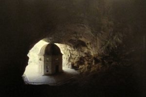 Fracassi, il tempietto del Valadier.  Photo di Giuseppe Chiucchiù